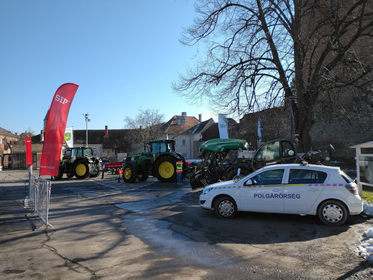 Félmilliárd forint értékű géppark őrzése a Gyepgazdálkodási Napon